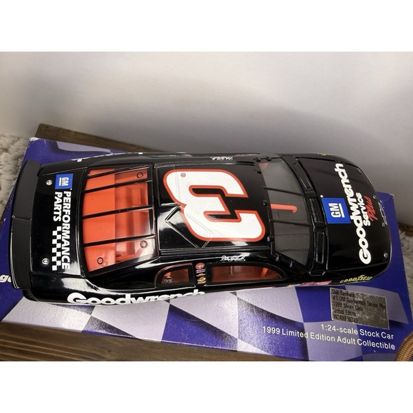 Action Racing 1999 Dale Earnhardt #3 Goodwrench 1:24 Scale Limited Edition - Picture 8 of 16